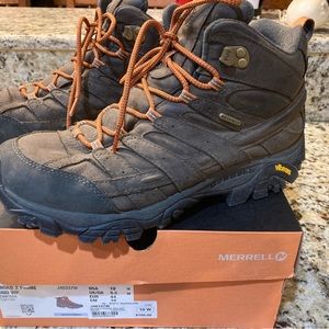 Men’s Merrell Hiking Boot